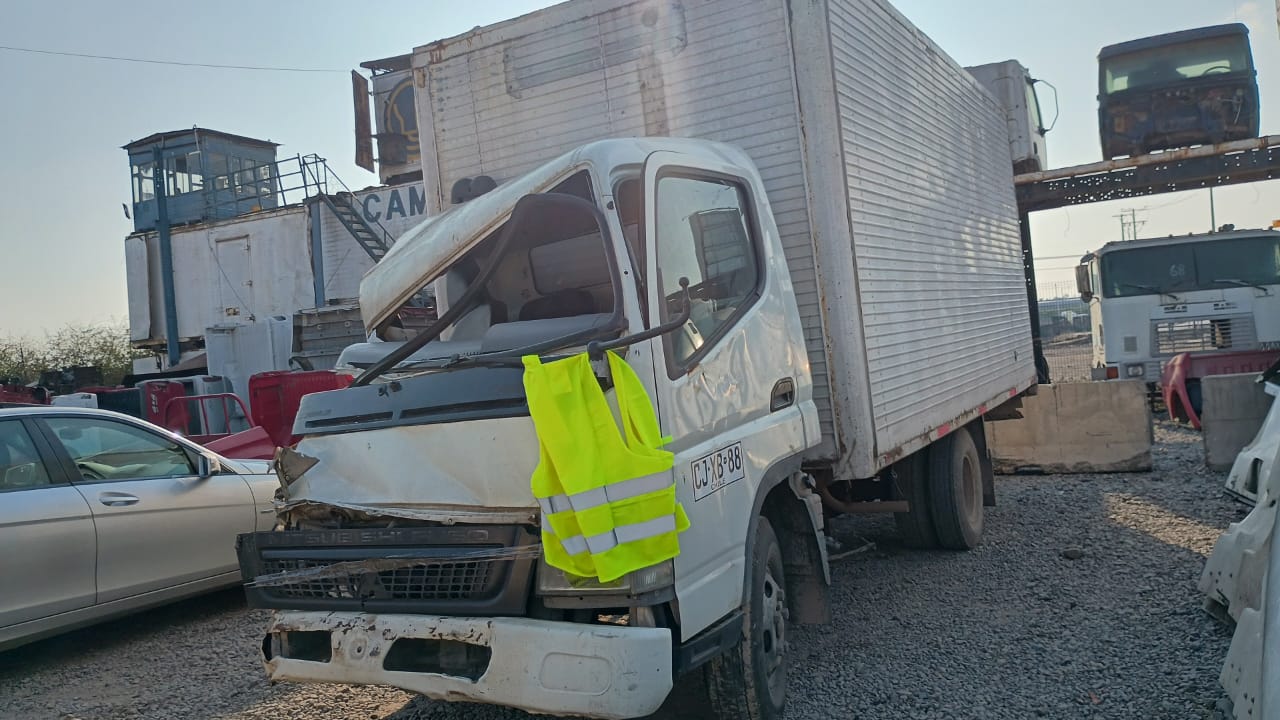 Compresor aire acondicionado Mitsubishi CANTER  USADO